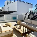 Casa Fonsie - Town House With Sea View Hébergement de vacances Estepona