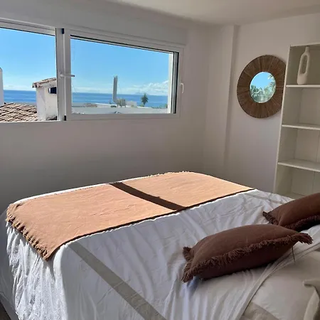 Feriehus Casa Fonsie - Town House With Sea View Estepona