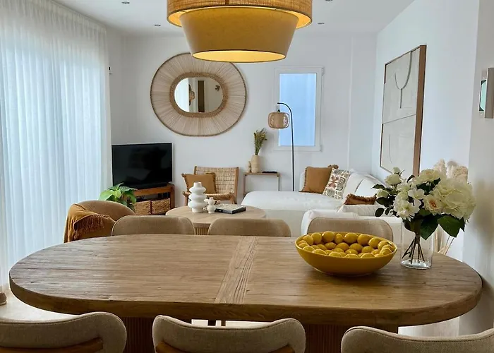 Casa Fonsie - Town House With Sea View * Estepona